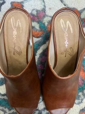 Seven7 Copper Brown Open-Toe Slip-On Mules